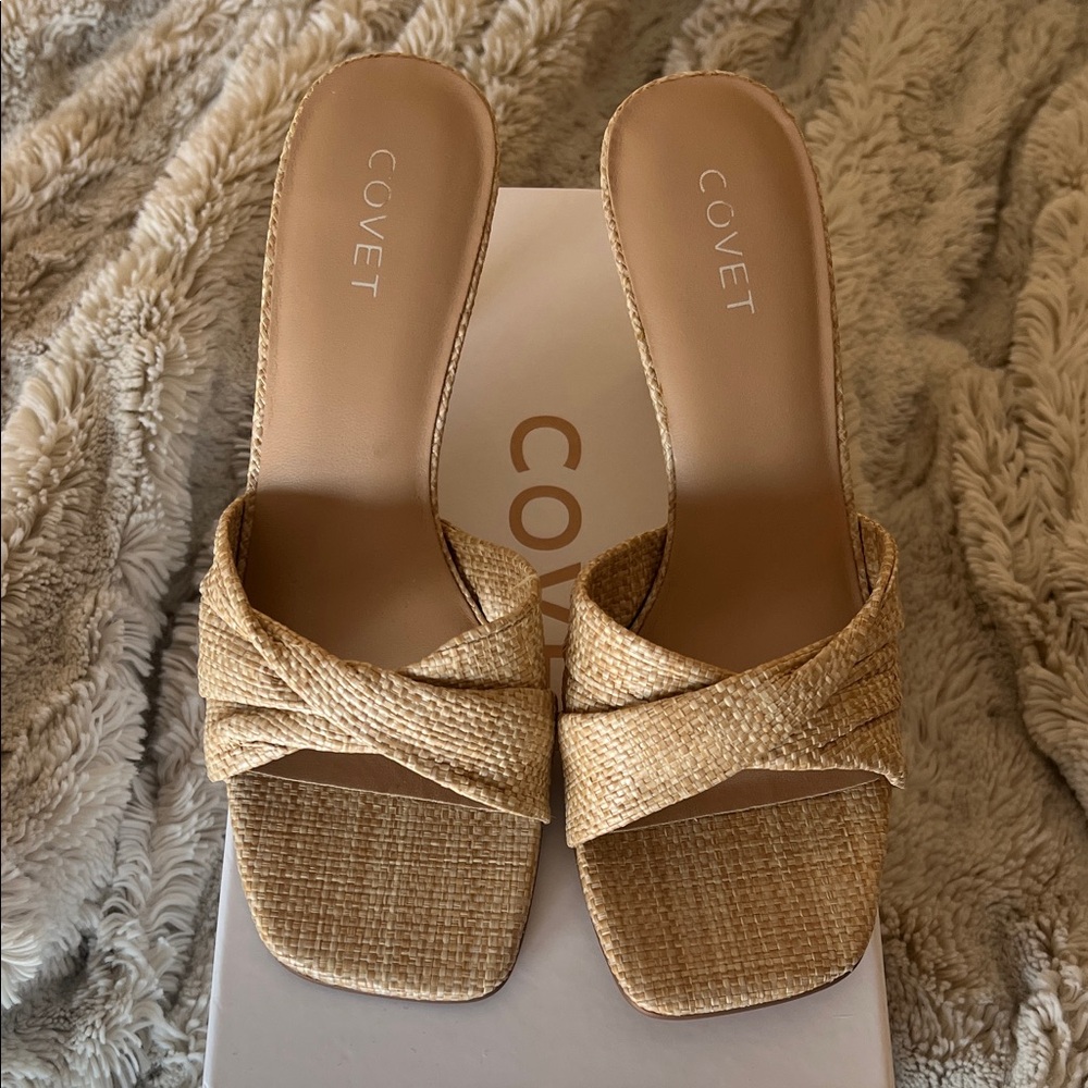 Covet Women's Tan Woven Sandals